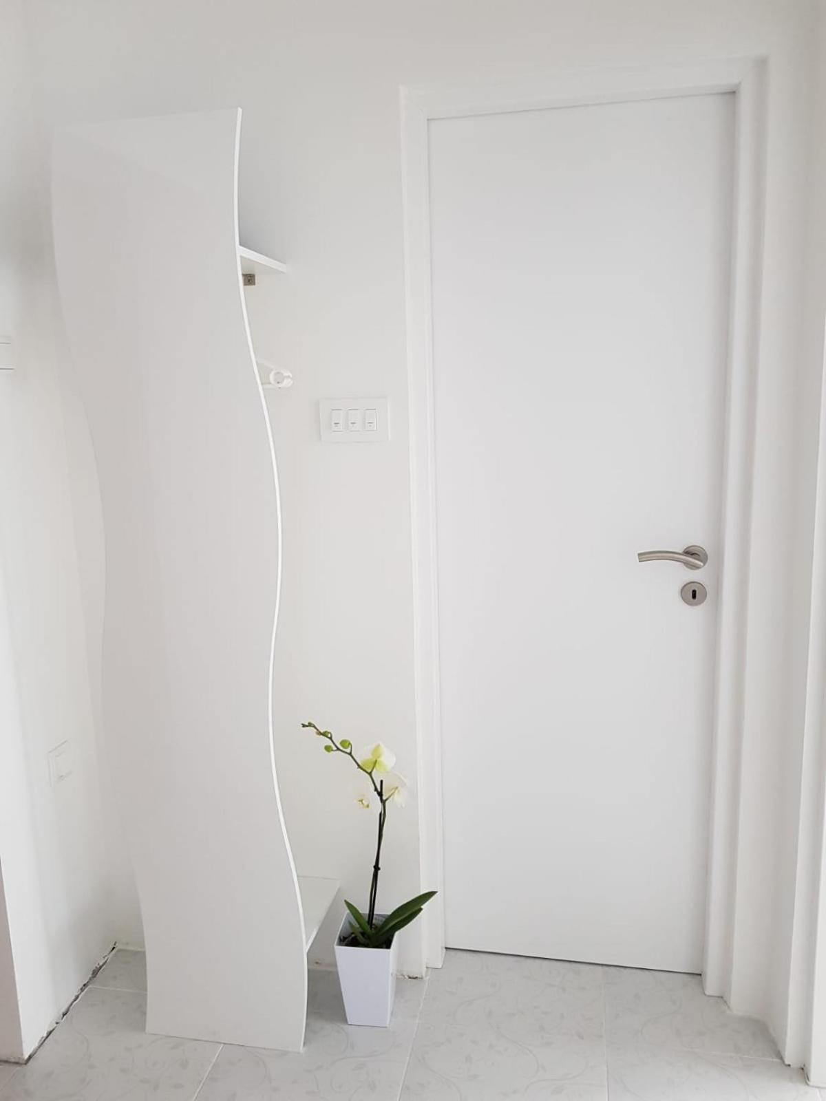 Apartman Kristina - Self Check In & Check Out Otočac Exterior foto